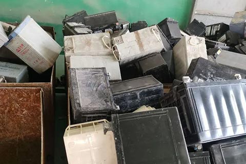 青山湖南钢附近回收叉车蓄电池✔高价钛酸锂电池回收✔成都旧电池回收厂家